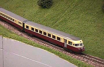 Blick von aussen auf den Zug